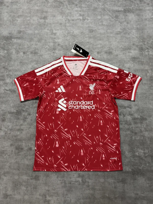 25/26 Liverpool Home
