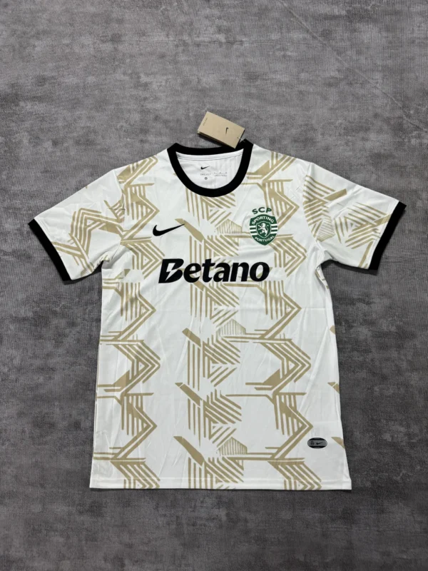25/26 Sporting CP Special - Gold Geometric