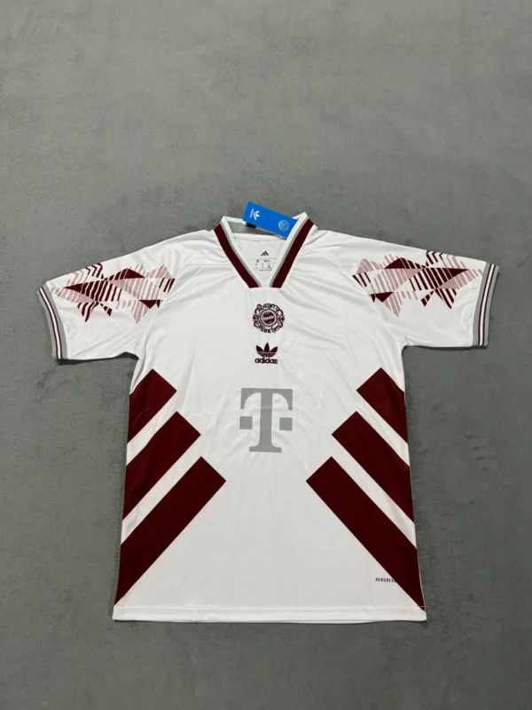 24/25 Bayern Munich Special - Retro EQT