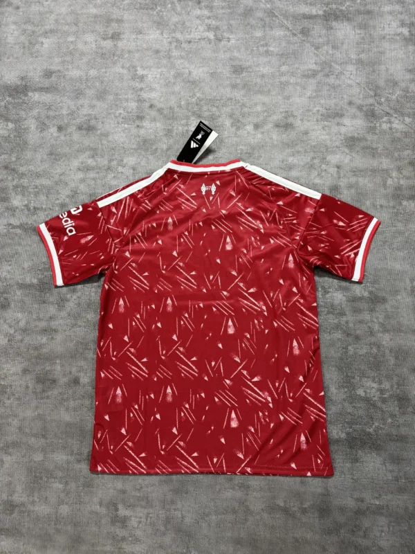 25/26 Liverpool Home