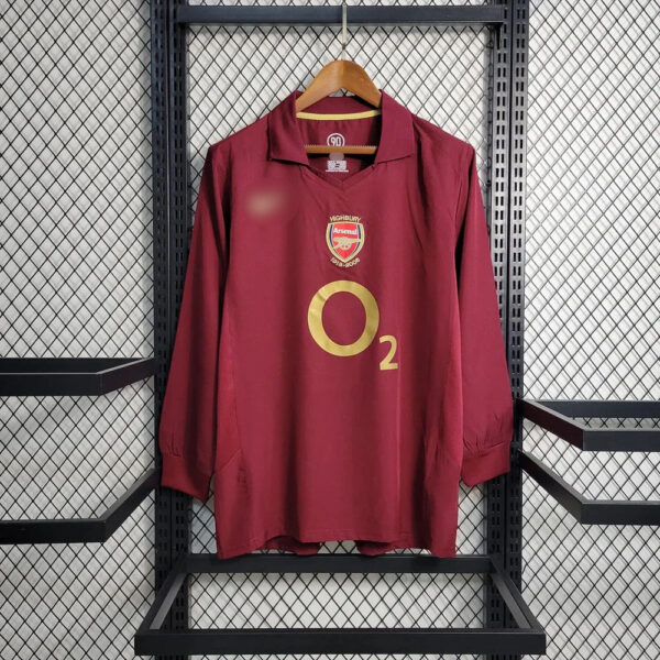 Blur-27062026-37.jpg Arsenal 2005/2006 Home Long Sleeve Retro Jersey