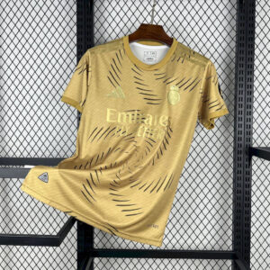 IMG_0552.jpg Real Madrid Gold Jersey
