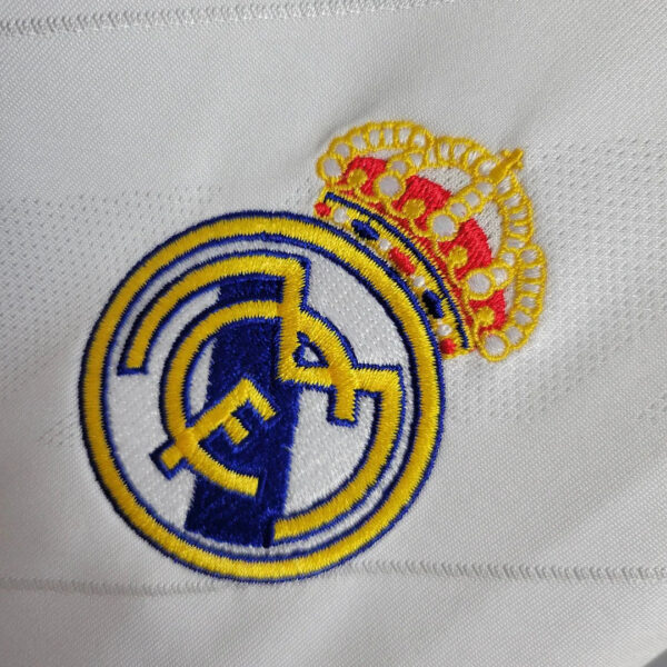 IMG_0968.jpg Real Madrid 2017/2018 Home Retro Jersey