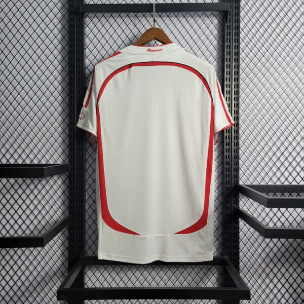 IMG_1023-1.jpg AC Milan 2006/2007 Away Retro Jersey