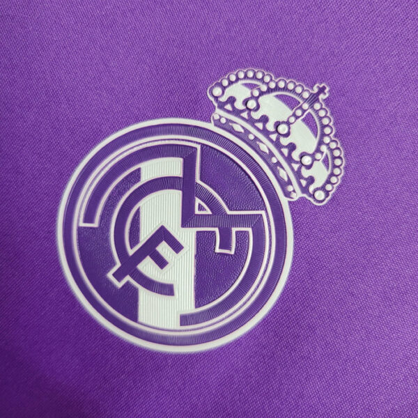 IMG_3701.jpg Real Madrid 2016/2017 Away Long Sleeve Retro Jersey