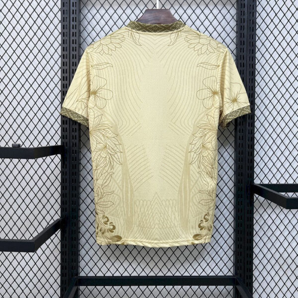 IMG_5205.jpg Brazil Desert Parrot Jersey