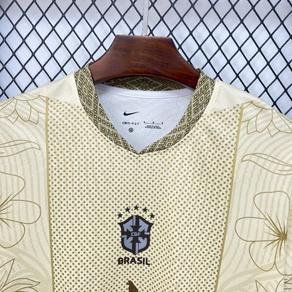 IMG_5206.jpg Brazil Desert Parrot Jersey