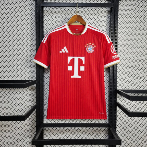 IMG_6520.jpg Bayern 2026/2027 Home Jersey
