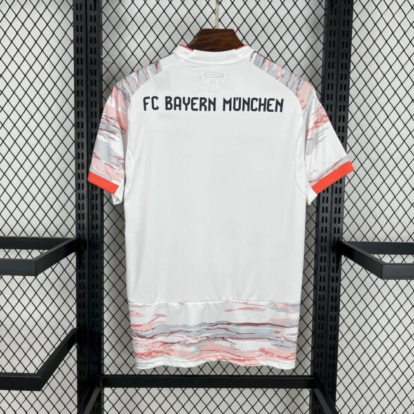 IMG_6541.jpg Bayern 2025/2026 Away Jersey